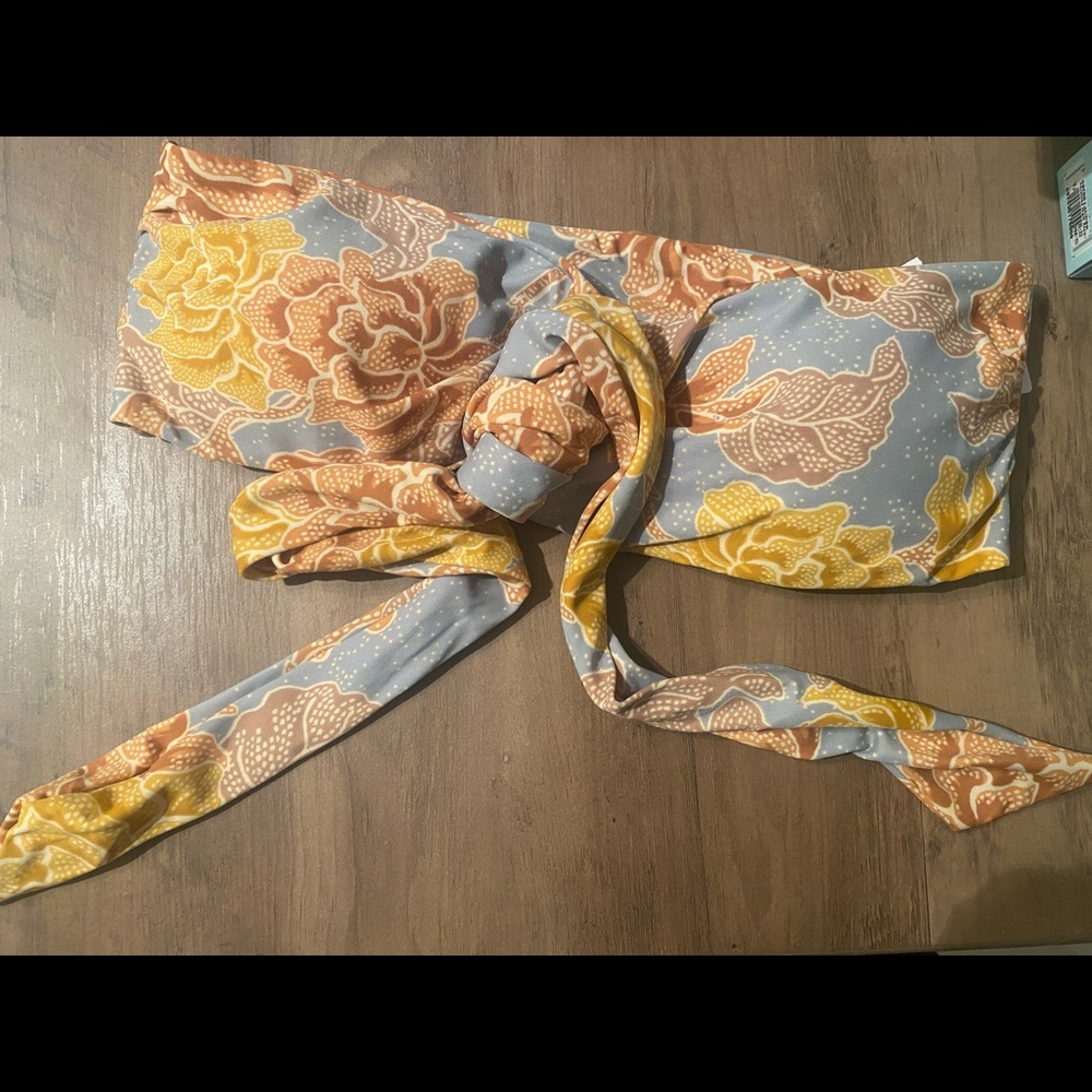 BRAND NEW BATHING SUIT TOP